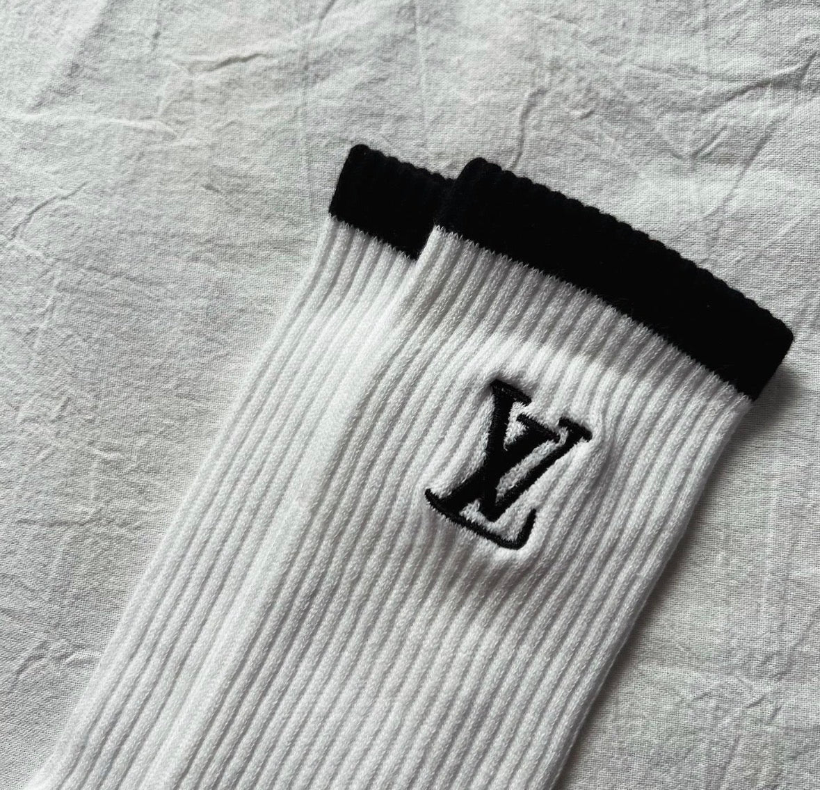LV SOCKS 1
